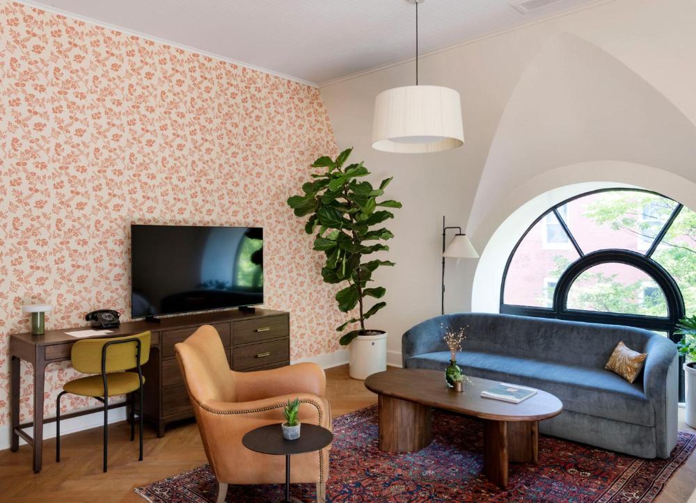 Suite interior